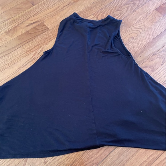 Brown medium top - Picture 5 of 5